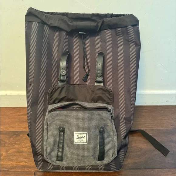 Herschel Supply Company Black and Gray Backpack - Picture 4 of 8